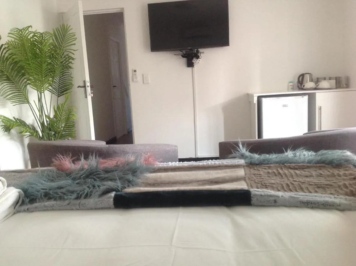 Sikelela Guest House Cape Town