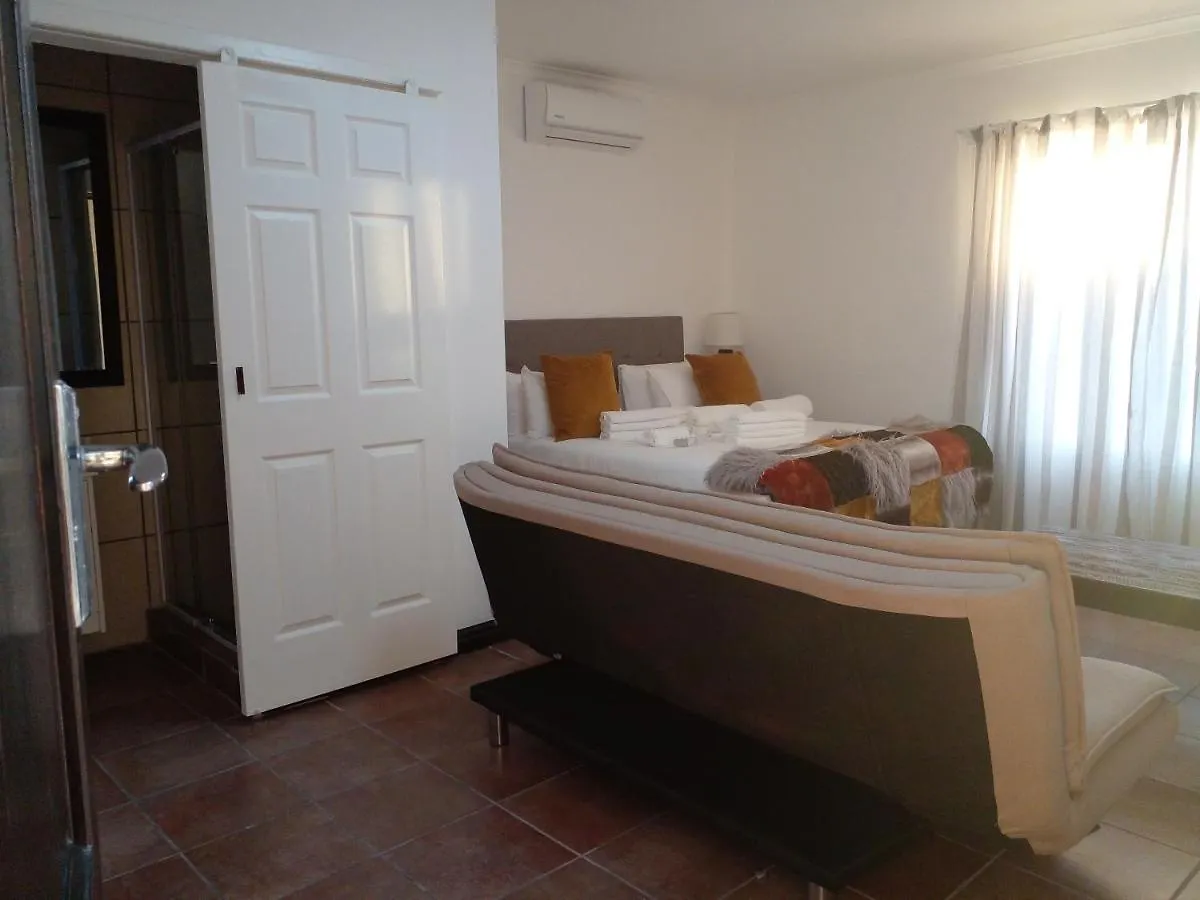 Sikelela Guest House Cape Town